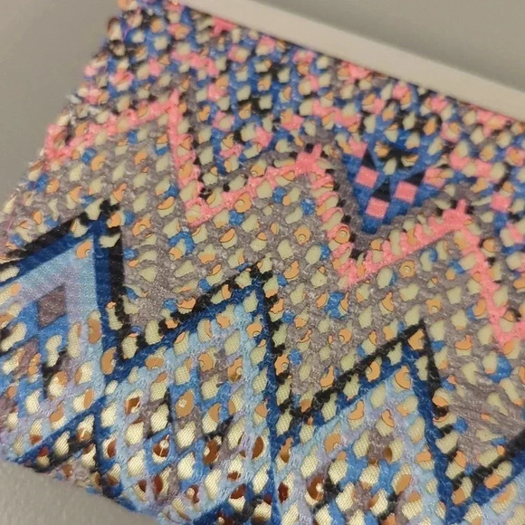 Embroidered Sequin Clutch - Picture 2 of 6